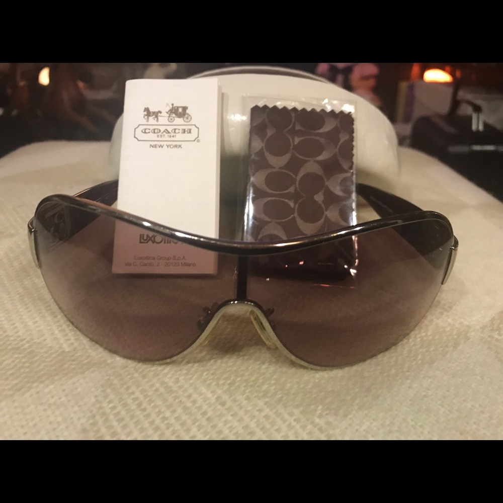 Coach Sunglasses & Accessories